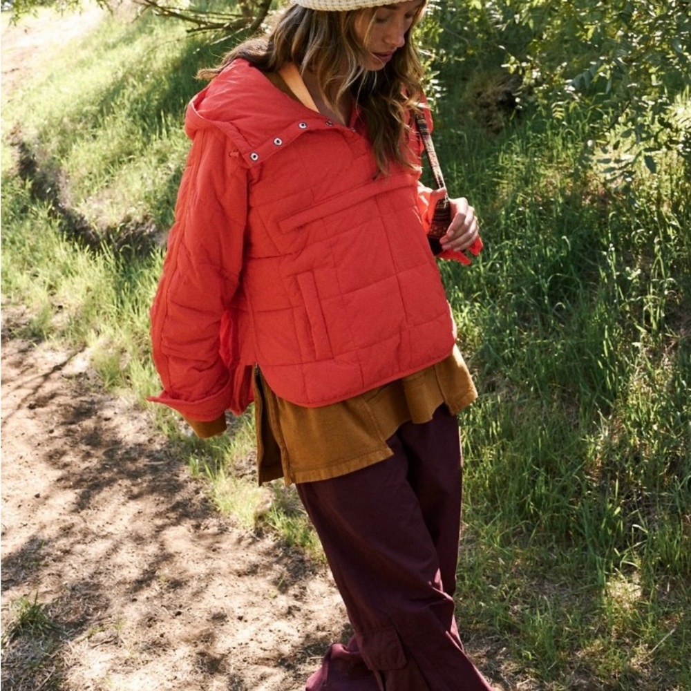 Free People- Pippa Packable Pullover Puffer - Picture 2 of 8